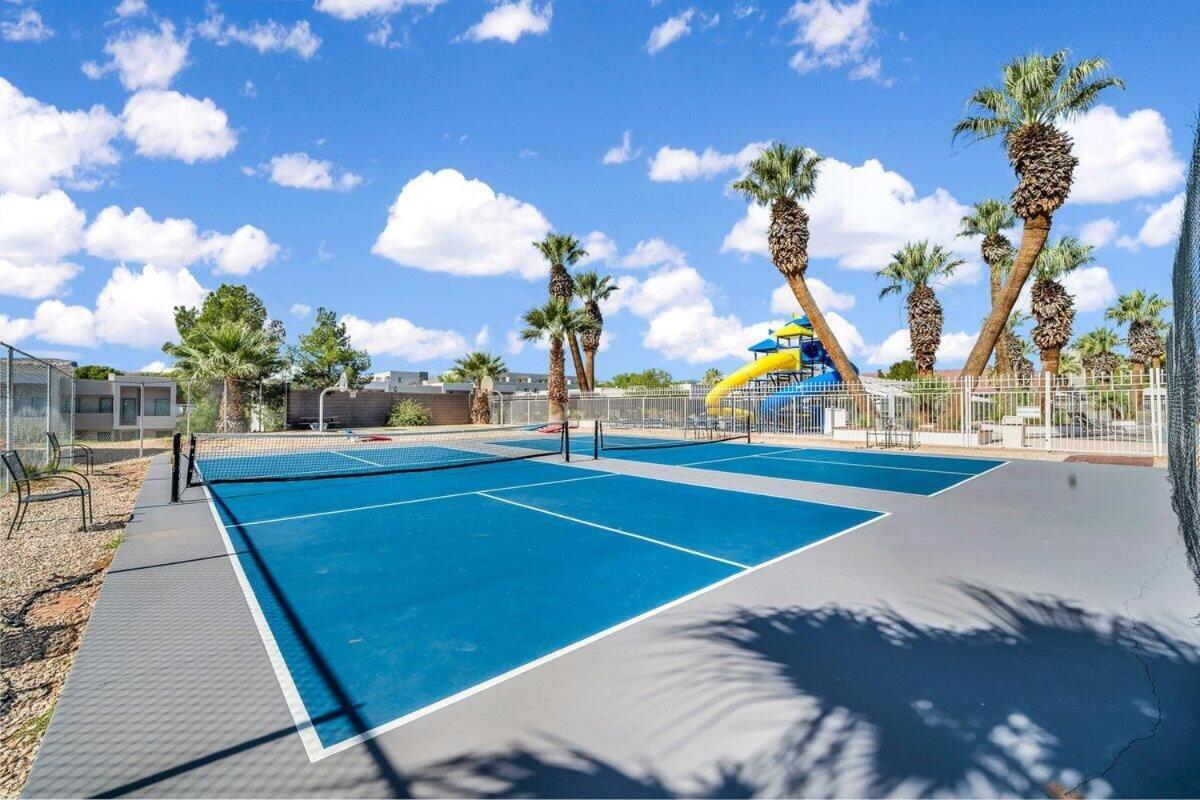 Modern Resort Condo - Pools, Courts & Scenic Views เซนต์ จอร์จ ภายนอก รูปภาพ