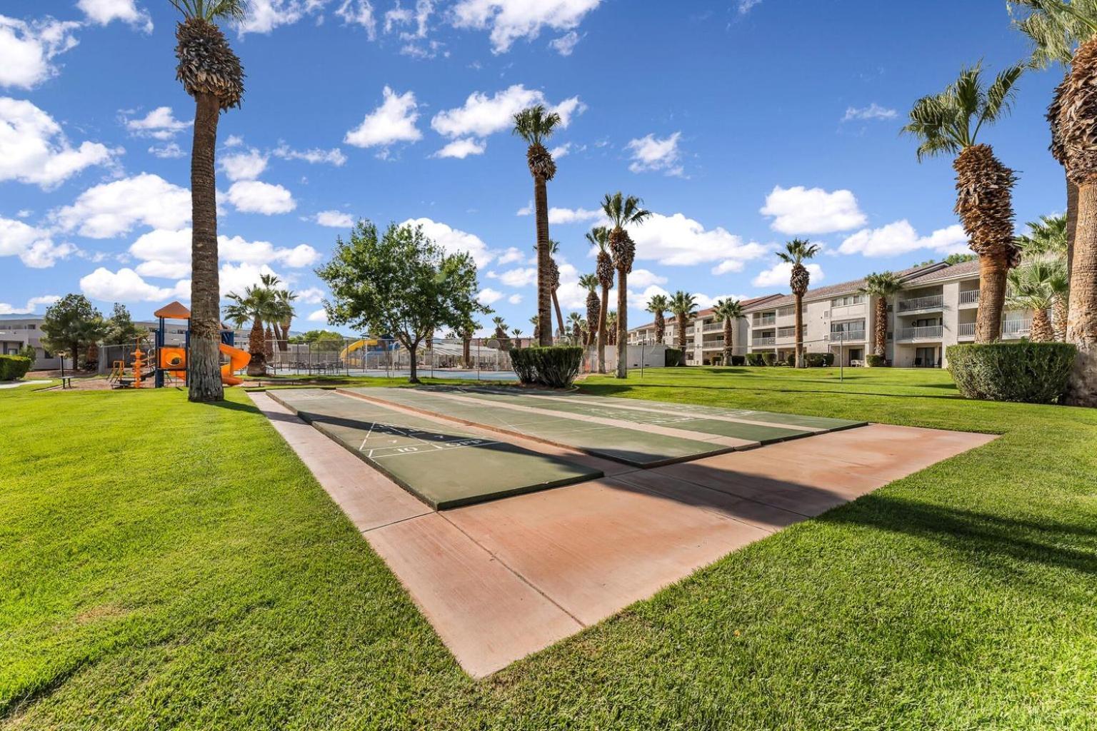 Modern Resort Condo - Pools, Courts & Scenic Views เซนต์ จอร์จ ภายนอก รูปภาพ